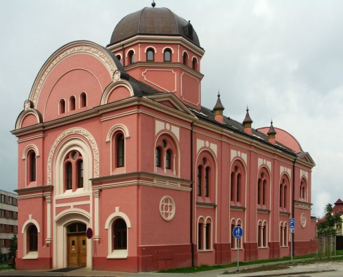 Výpůjční doba Knihovny BBB a poboček knihovny